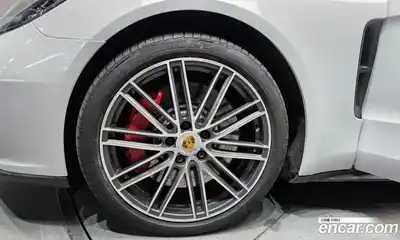 Porsche Panamera 2018 4.0 гидро в Москве № 165640, миниатюра 5
