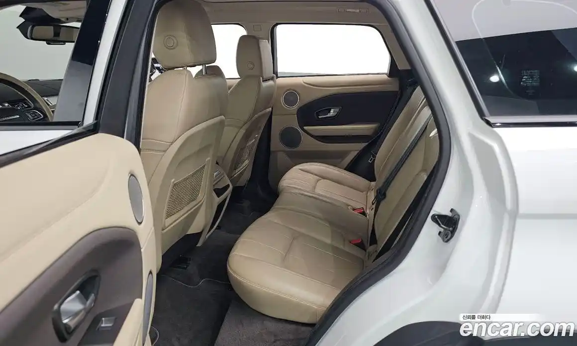 Land Rover Range-Rover Evoque 2017 2.0 гидро в Москве № 165985, фото 12