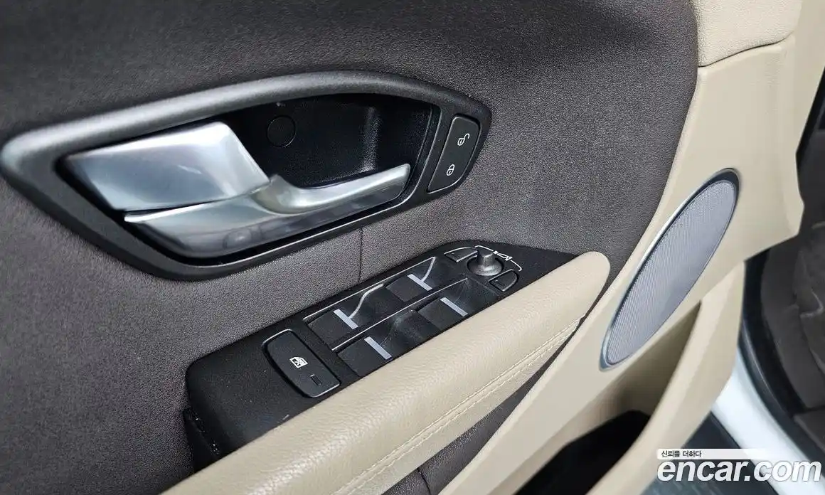 Land Rover Range-Rover Evoque 2017 2.0 гидро в Москве № 165985, фото 17