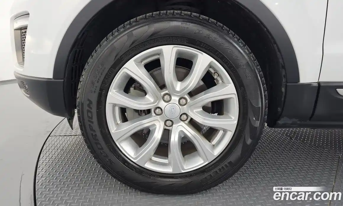 Land Rover Range-Rover Evoque 2017 2.0 гидро в Москве № 165985, фото 5