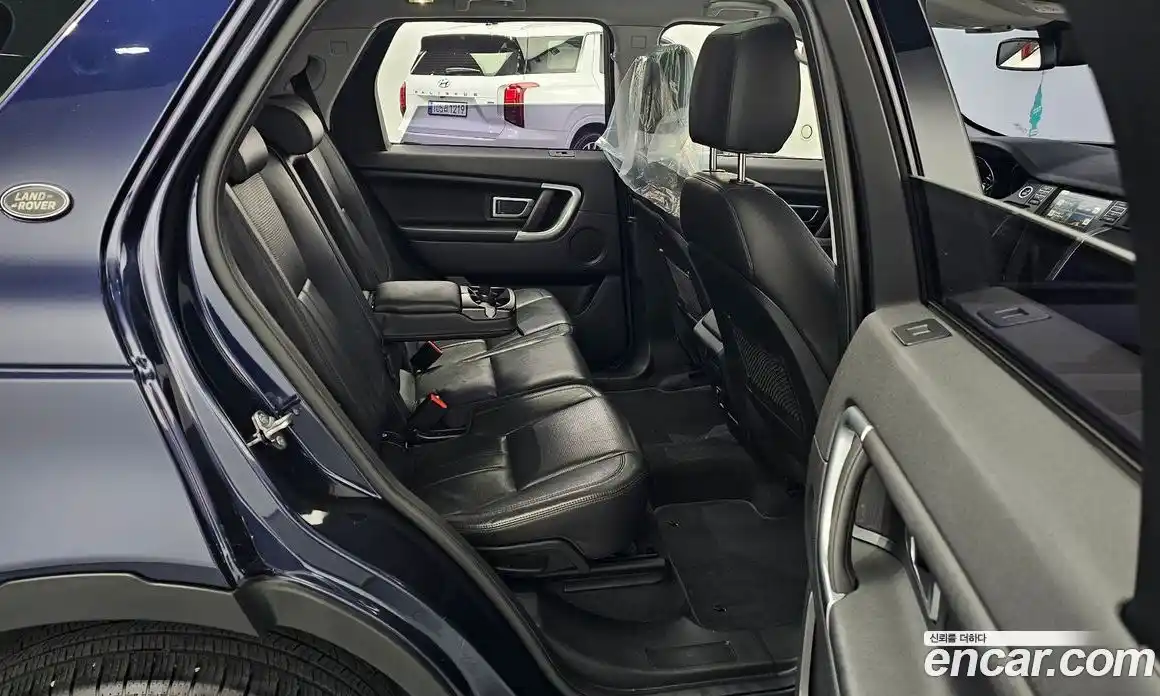 Land Rover Discovery Sport 2016 2.0 гидро в Москве № 166637, фото 12
