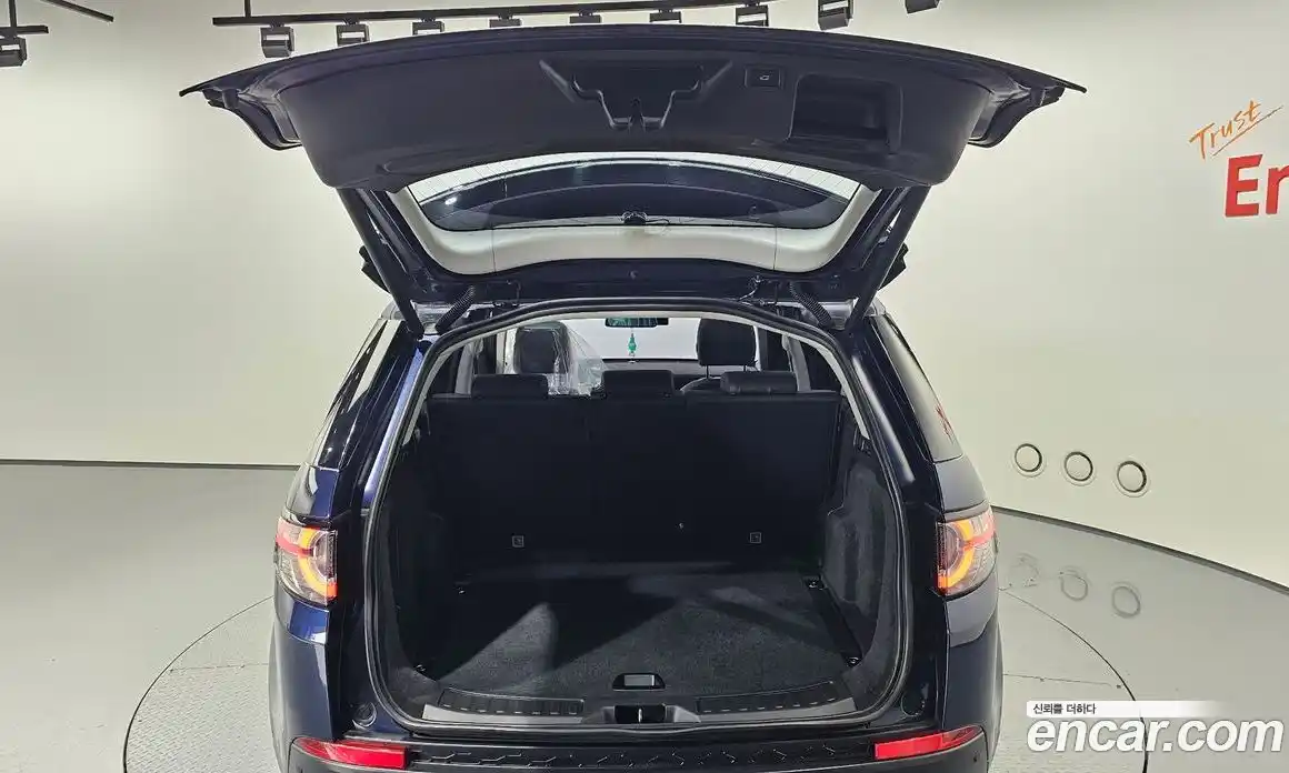 Land Rover Discovery Sport 2016 2.0 гидро в Москве № 166637, фото 20