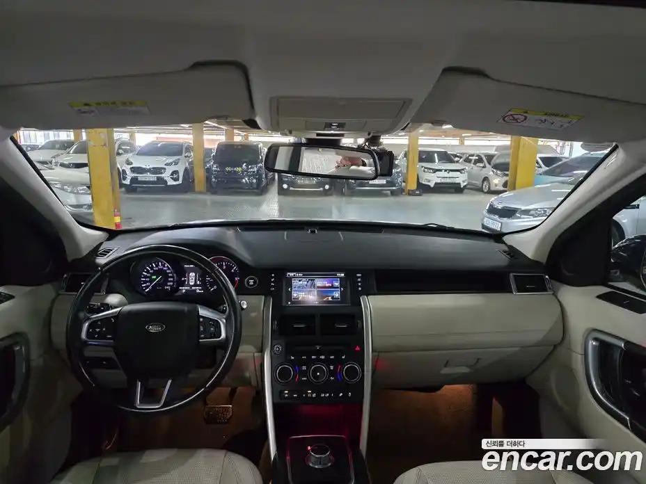 Land Rover Discovery Sport 2016 2.0 гидро в Москве № 166795, фото 13