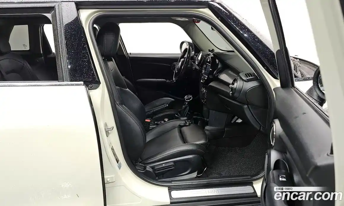 Mini Cooper 2019 1.5 гидро в Москве № 167319, фото 11