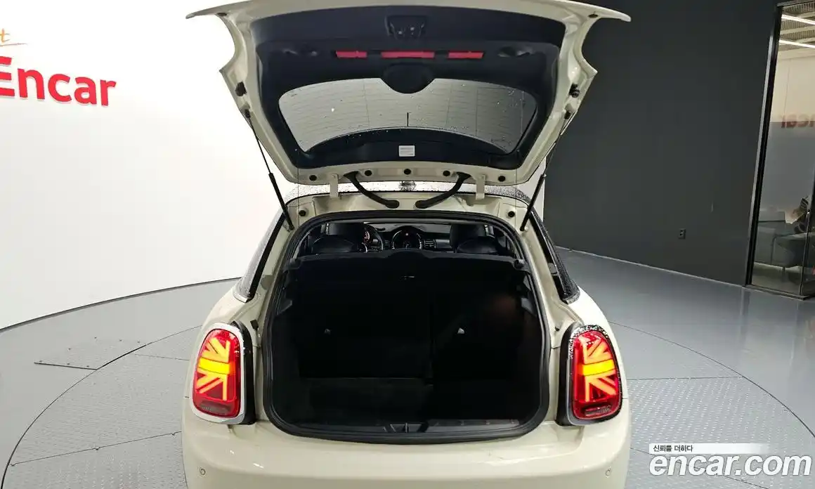 Mini Cooper 2019 1.5 гидро в Москве № 167319, фото 20