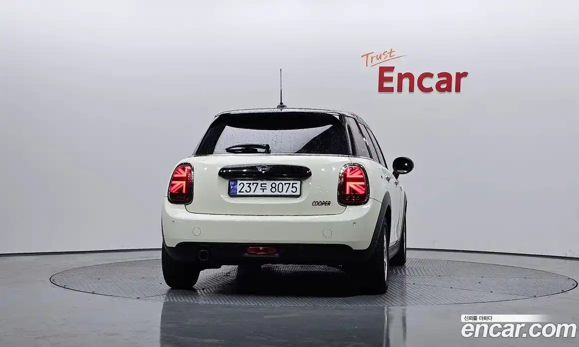 Mini Cooper 2019 1.5 гидро в Москве № 167319, фото 4