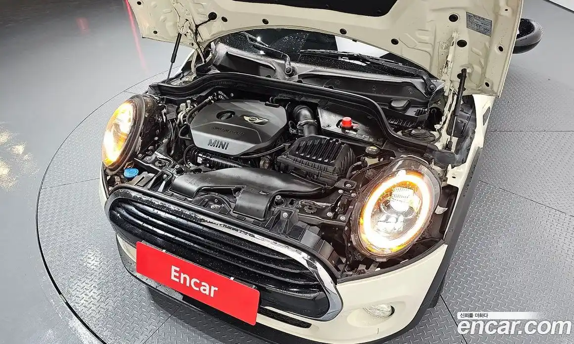 Mini Cooper 2019 1.5 гидро в Москве № 167319, фото 6