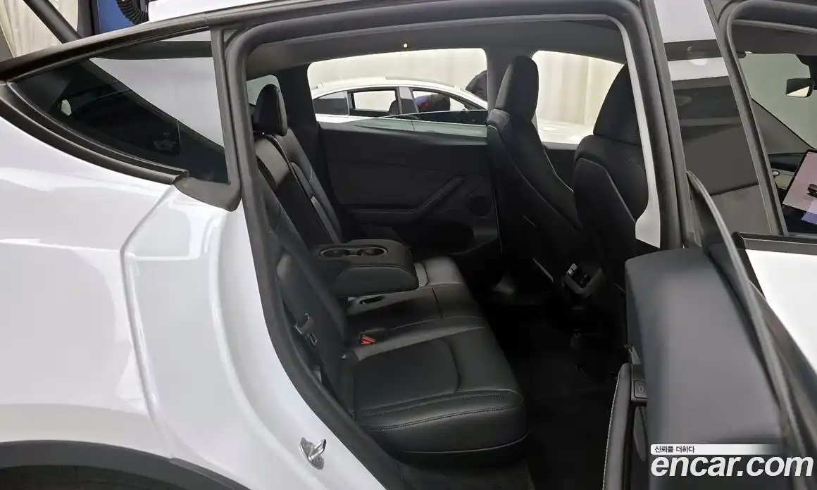 Tesla Model Y 2024 0.2 гидро в Москве № 167703, фото 12