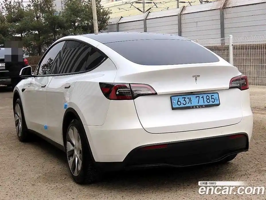 Tesla Model Y 2021 1.0 гидро в Москве № 167931, фото 3
