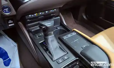 Lexus ES 2018 2.5 гидро в Москве № 168292, миниатюра 9