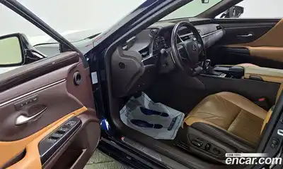Lexus ES 2018 2.5 гидро в Москве № 168292, миниатюра 10