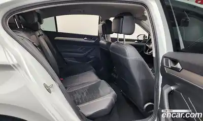 Volkswagen Passat 2021 2.0 гидро в Москве № 168589, миниатюра 12