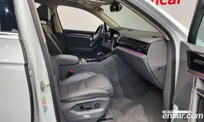 Volkswagen Touareg 2023 3.0 гидро в Москве № 168593, миниатюра 11