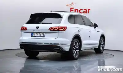 Volkswagen Touareg 2023 3.0 гидро в Москве № 168593, миниатюра 2