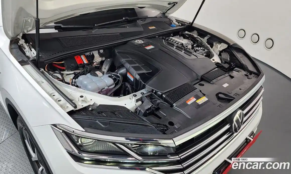 Volkswagen Touareg 2023 3.0 гидро в Москве № 168593, фото 6