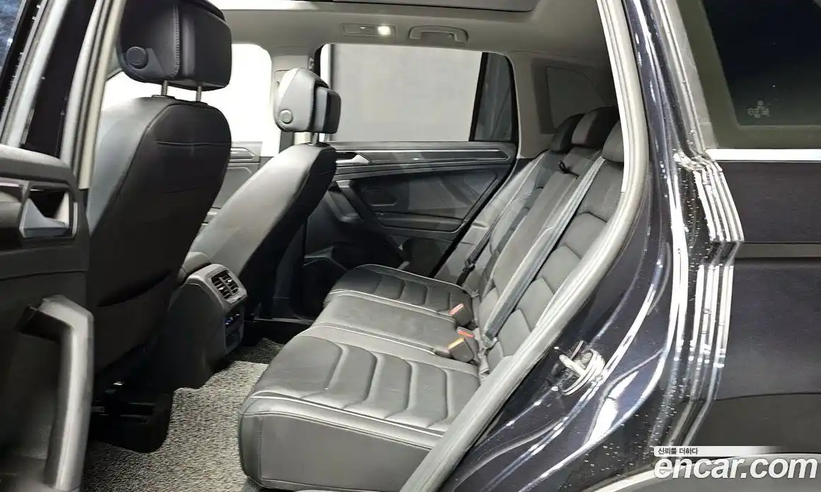 Volkswagen Tiguan 2022 2.0 гидро в Москве № 168709, фото 12