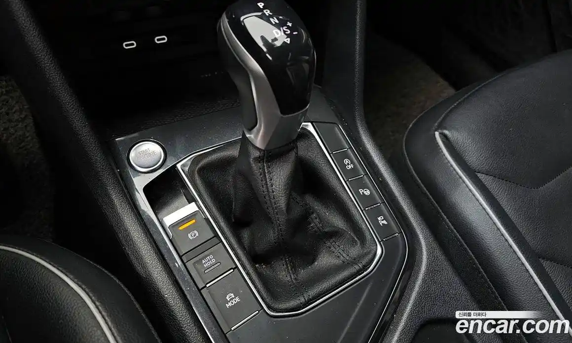 Volkswagen Tiguan 2022 2.0 гидро в Москве № 168709, фото 9
