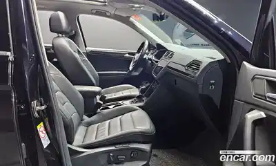 Volkswagen Tiguan 2022 2.0 гидро в Москве № 168709, миниатюра 10