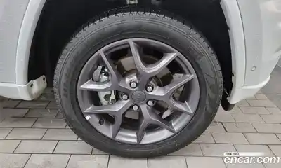 Jeep Cherokee 2021 3.6 гидро в Москве № 169529, миниатюра 5