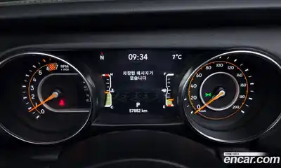 Jeep Wrangler 2023 2.0 гидро в Москве № 169617, миниатюра 8