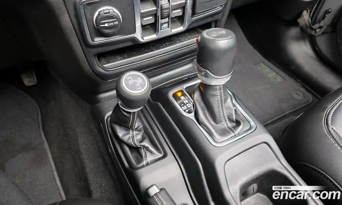 Jeep Wrangler 2023 2.0 гидро в Москве № 169617, фото 9
