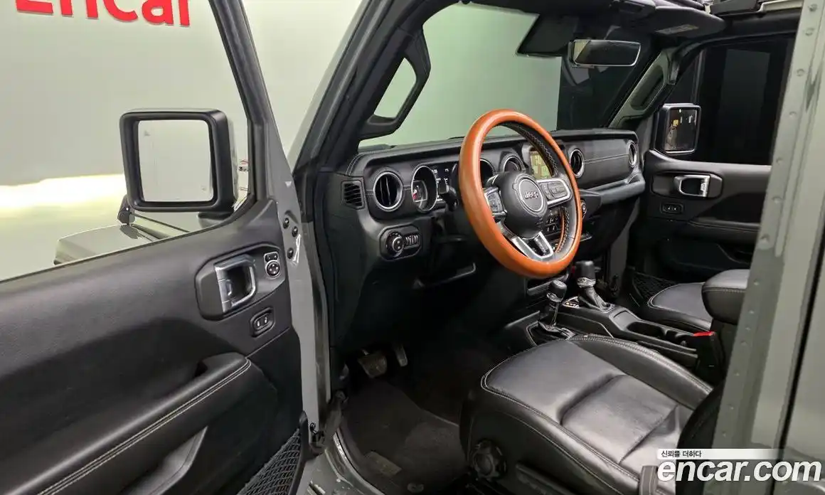 Jeep Wrangler 2023 2.0 гидро в Москве № 169617, фото 10