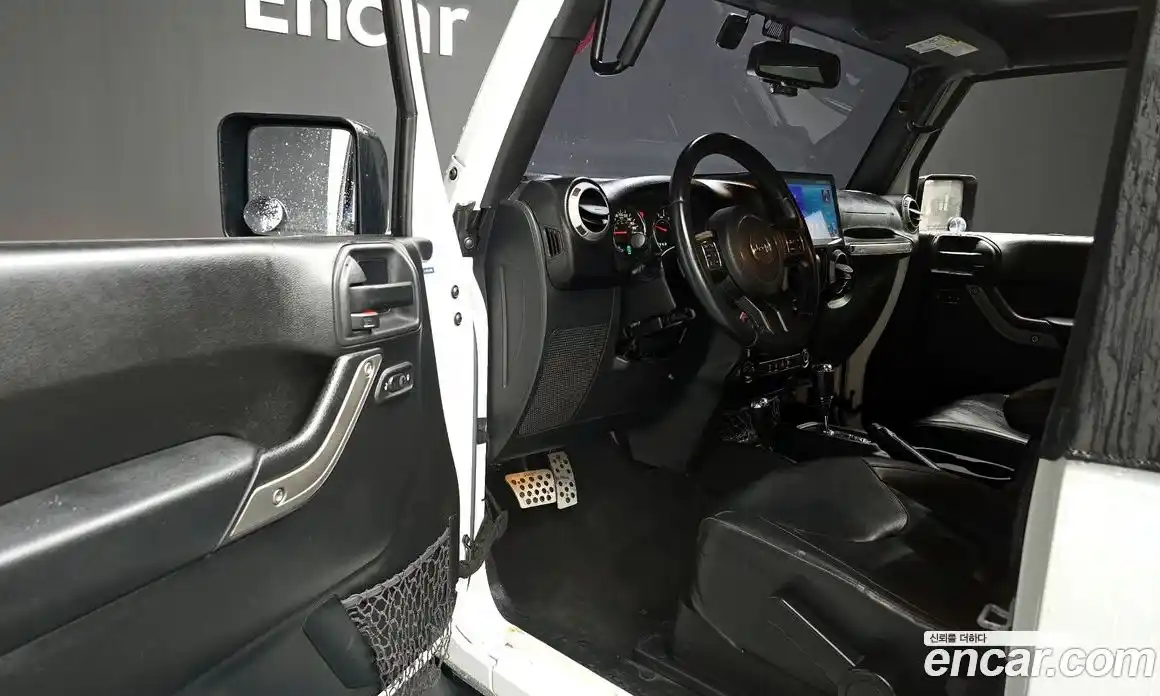 Jeep Wrangler 2015 3.6 гидро в Москве № 169897, фото 11