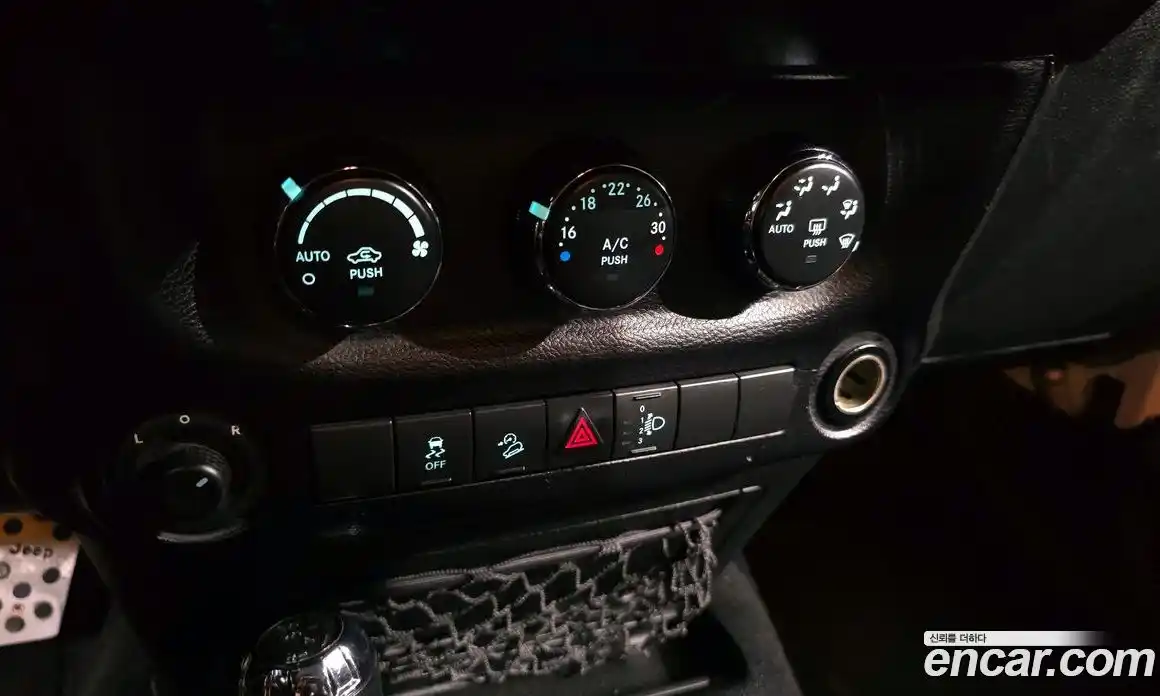 Jeep Wrangler 2015 3.6 гидро в Москве № 169897, фото 19