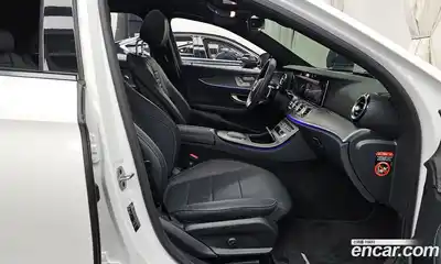 Mercedes-Benz E-Class 2023 2.0 гидро в Москве № 177933, миниатюра 11