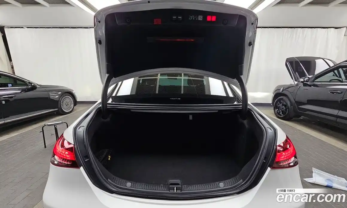 Mercedes-Benz E-Class 2023 2.0 гидро в Москве № 177933, фото 20