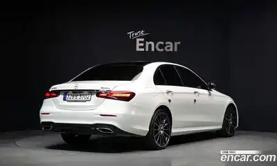 Mercedes-Benz E-Class 2023 2.0 гидро в Москве № 177933, миниатюра 2