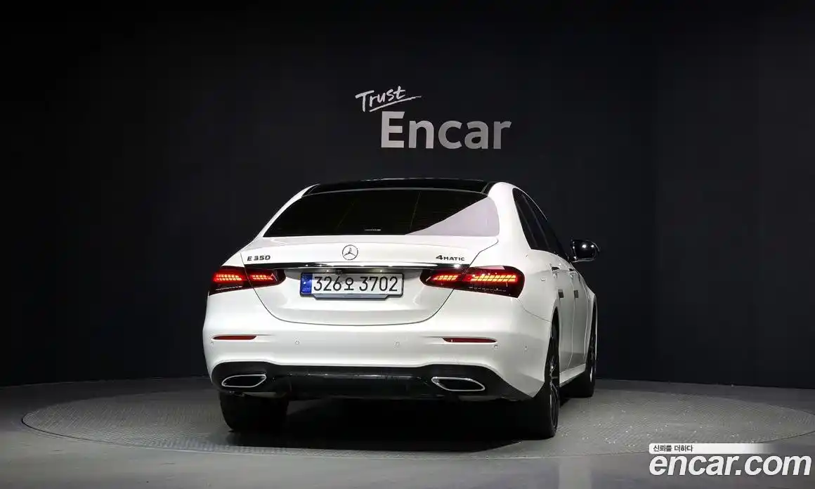 Mercedes-Benz E-Class 2023 2.0 гидро в Москве № 177933, фото 4