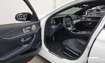 Mercedes-Benz E-Class 2023 2.0 гидро в Москве № 177933, миниатюра 10