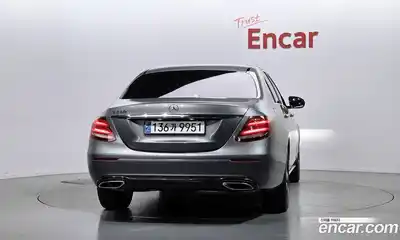 Mercedes-Benz E-Class 2019 2.0 гидро, миниатюра 4