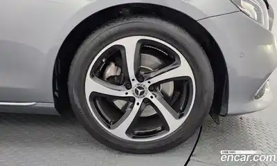 Mercedes-Benz E-Class 2019 2.0 гидро, миниатюра 5