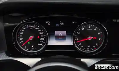 Mercedes-Benz E-Class 2019 2.0 гидро, миниатюра 8
