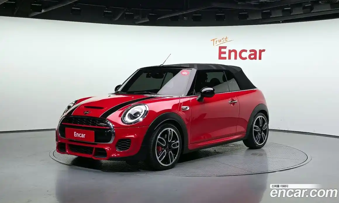 Mini Cooper Convertible 2018 2.0 гидро в Москве № 186380, фото 19