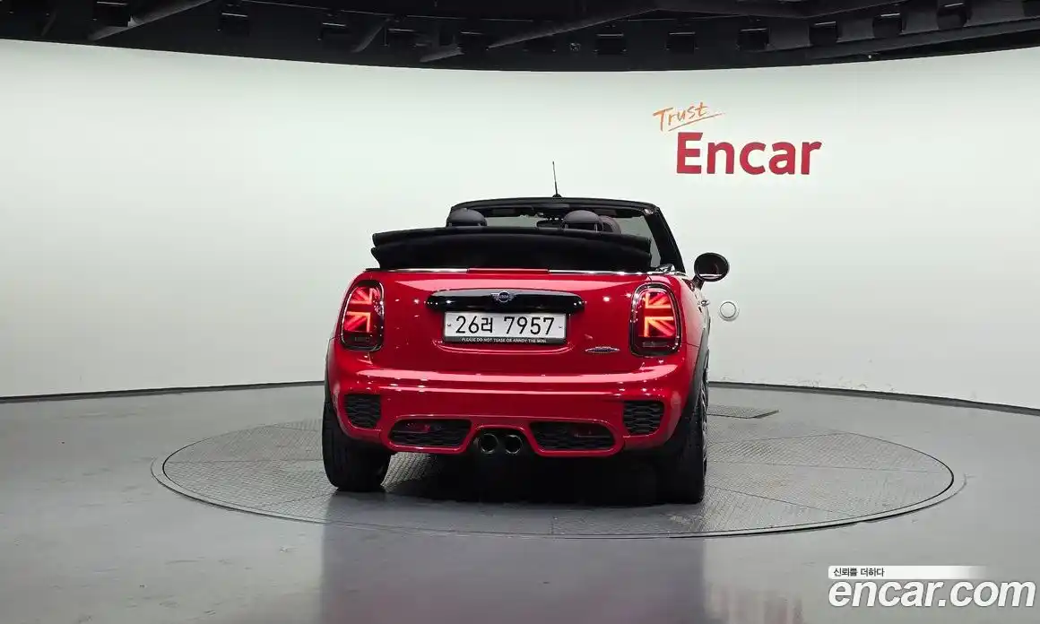 Mini Cooper Convertible 2018 2.0 гидро в Москве № 186380, фото 4