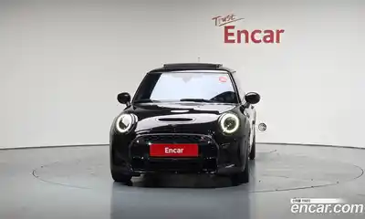 Mini Cooper 2022 2.0 гидро в Москве № 186934, миниатюра 2