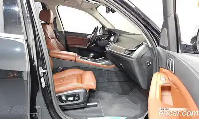 BMW X7 2022 3.0 гидро в Москве № 192769, миниатюра 11