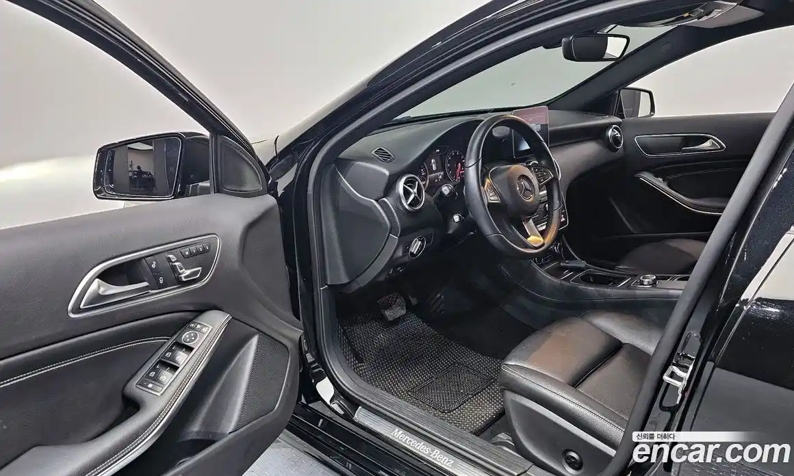 Mercedes-Benz A-Class 2018 1.6 гидро в Москве № 194107, фото 11