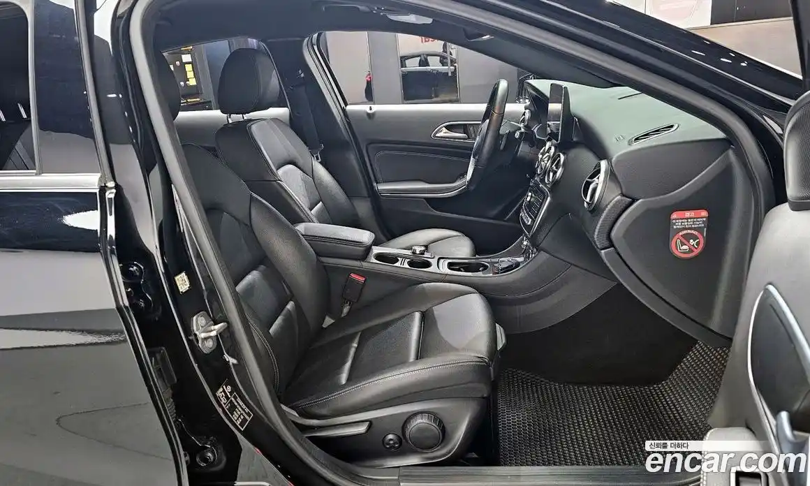 Mercedes-Benz A-Class 2018 1.6 гидро в Москве № 194107, фото 10