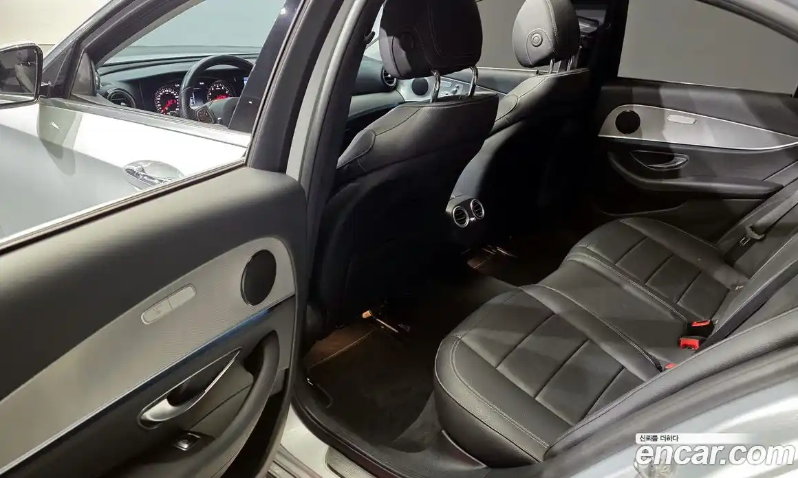 Mercedes-Benz E-Class 2017 2.0 гидро в Москве № 195052, фото 11