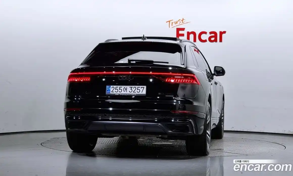 Audi Q8 2023 3.0 гидро в Москве № 196031, фото 4