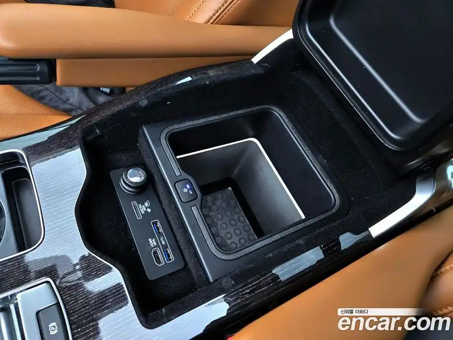 Land Rover Range-Rover 2018 4.4 гидро в Москве № 198207, фото 16