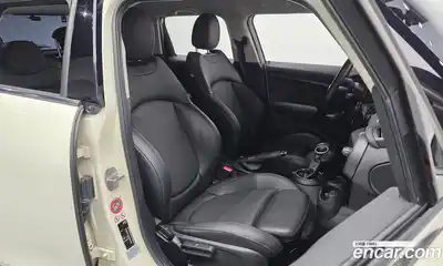 Mini Cooper 2015 1.5 гидро в Москве № 198433, миниатюра 10
