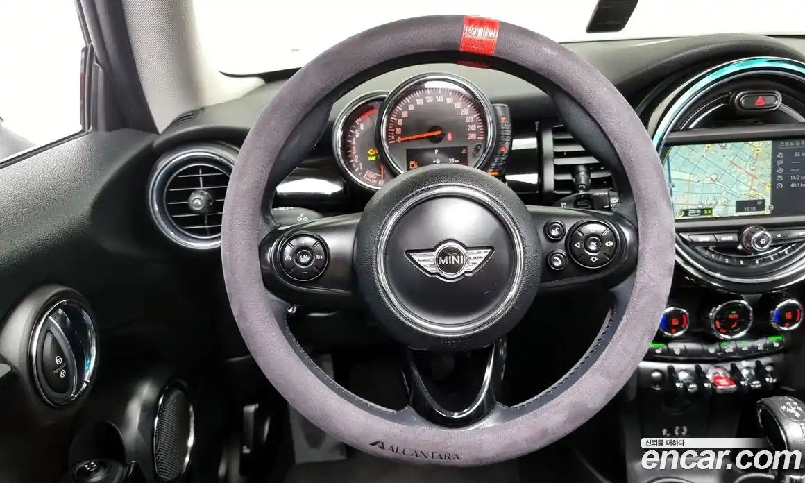 Mini Cooper 2015 1.5 гидро в Москве № 198444, фото 13