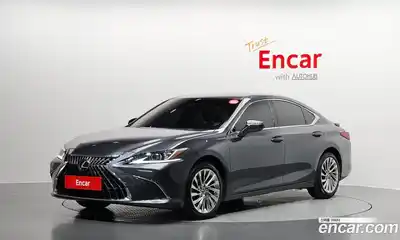 Lexus ES, 2023