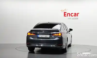 Lexus ES 2023 2.5 гидро в Москве № 198863, миниатюра 4