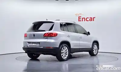 Volkswagen Tiguan 2013 2.0 гидро в Москве № 199231, миниатюра 2
